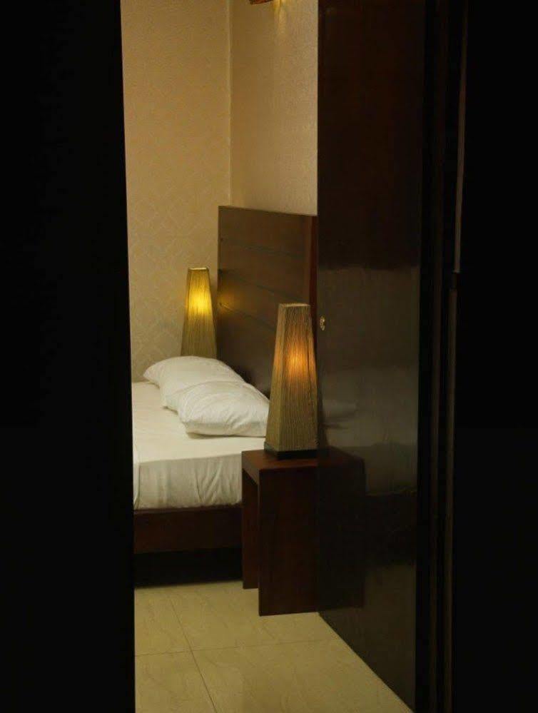 Victory Hotel Kandy Exterior photo